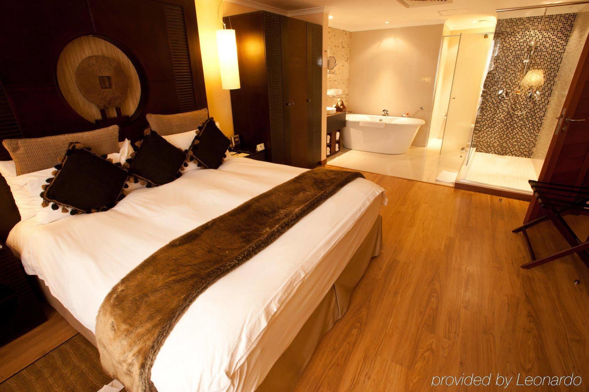 Sea Cliff Hotel Dar-es-Salaam Eksteriør bilde