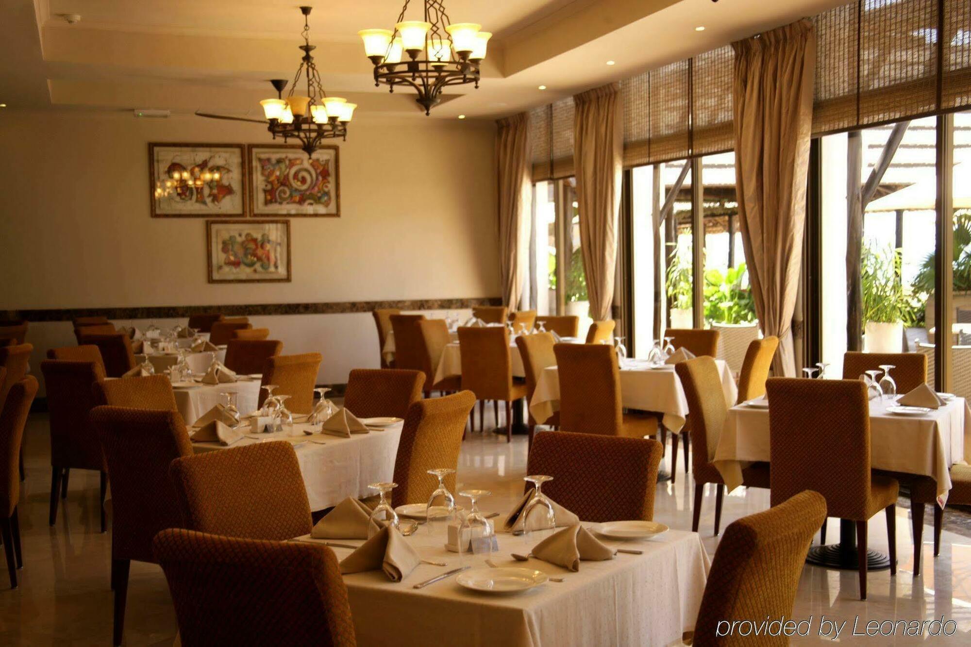 Sea Cliff Hotel Dar-es-Salaam Eksteriør bilde